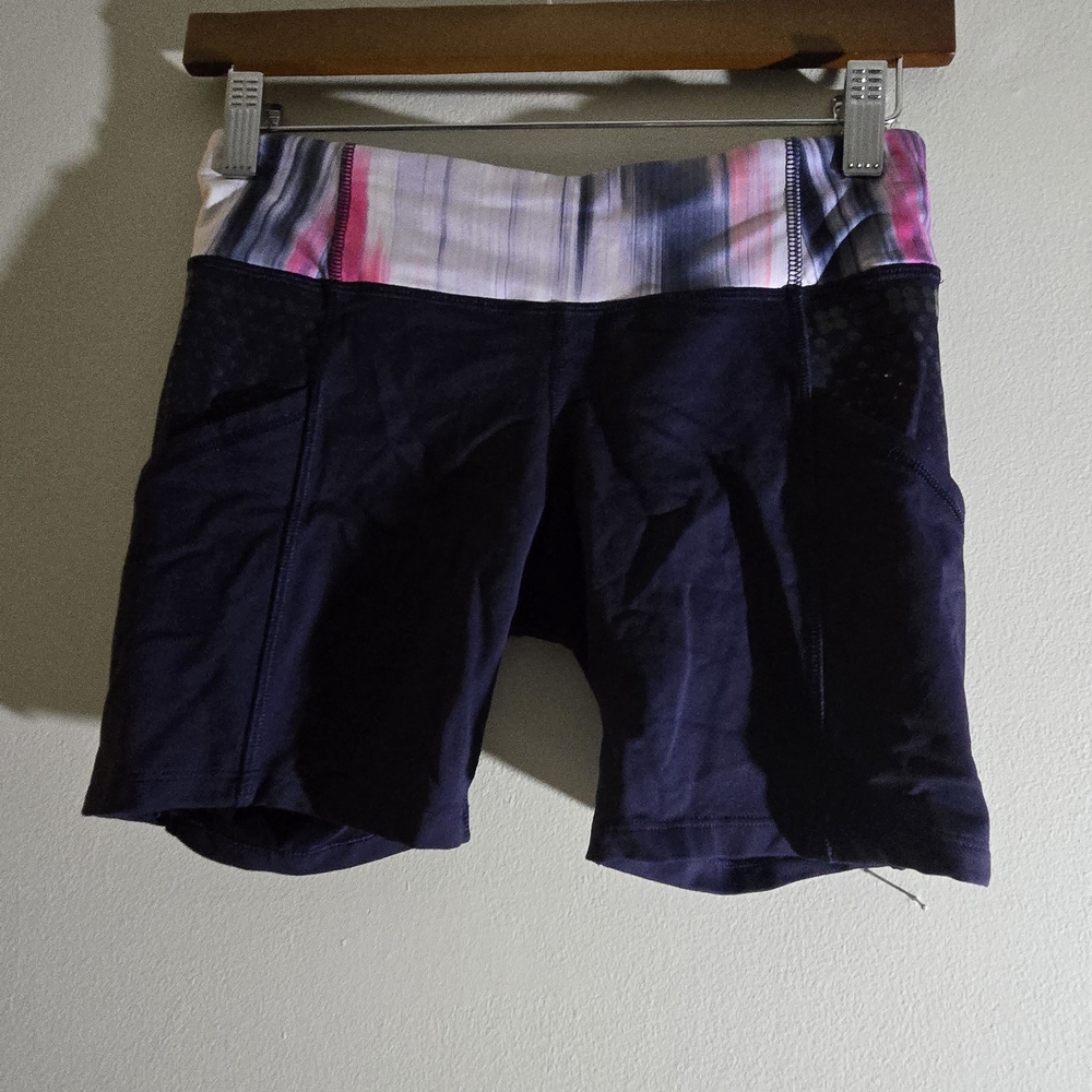lululemon athletica Women's Shorts in Navy and Pink
